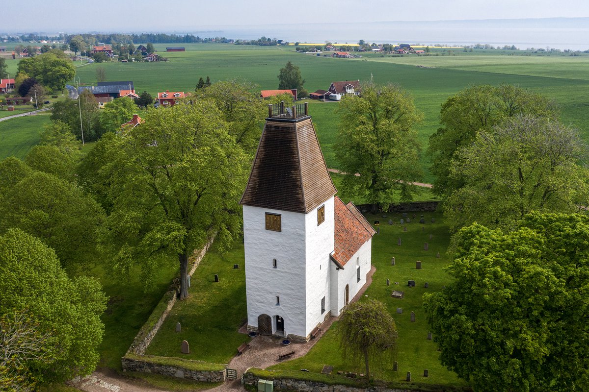 Kumlaby kyrka från Visit Sweden
