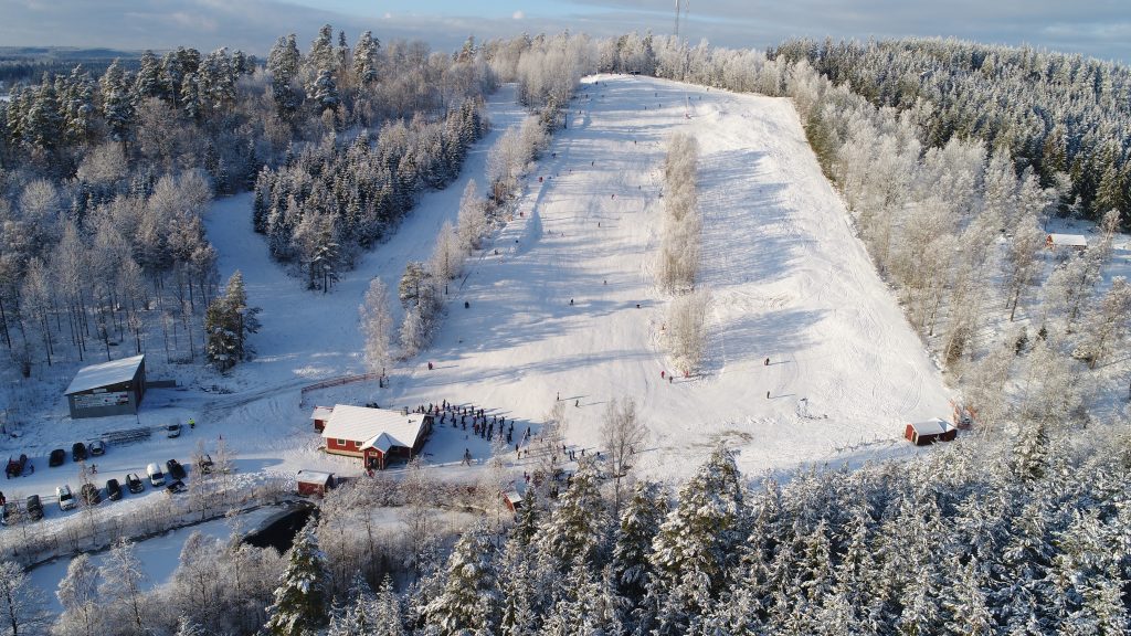 Valbackens alpina - skidanläggning i Ingatorp